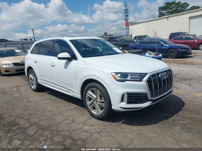 AUDI Q7 2023
