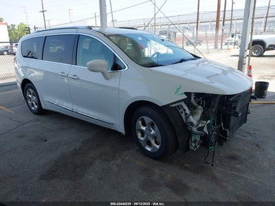 CHRYSLER PACIFICA HYBRID 2018
