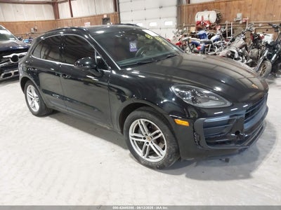 PORSCHE MACAN 2022