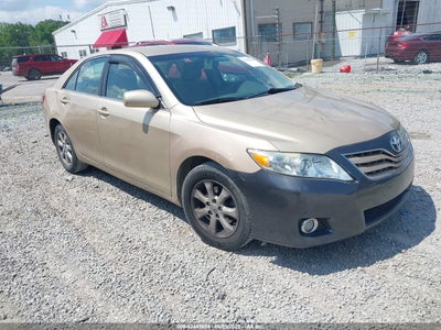 TOYOTA CAMRY 2011