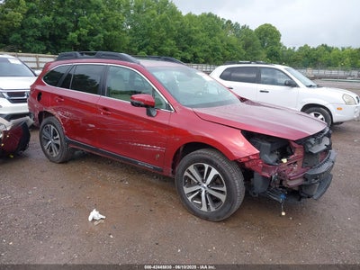 SUBARU OUTBACK 2018