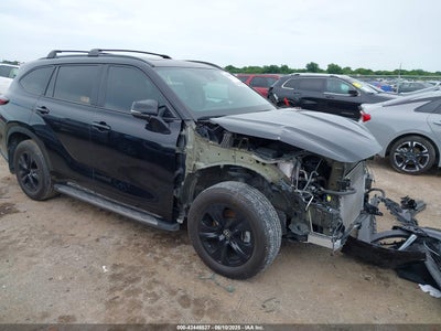 TOYOTA HIGHLANDER HYBRID 2024