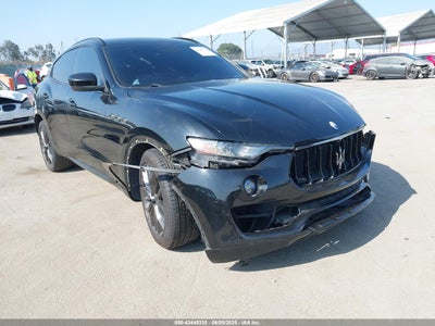 MASERATI LEVANTE 2018
