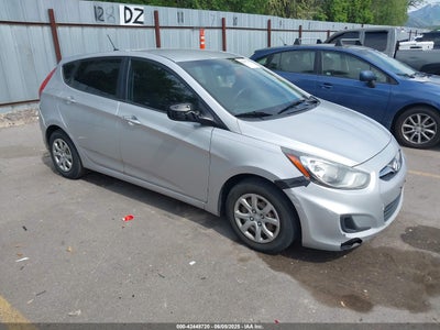 HYUNDAI ACCENT 2012
