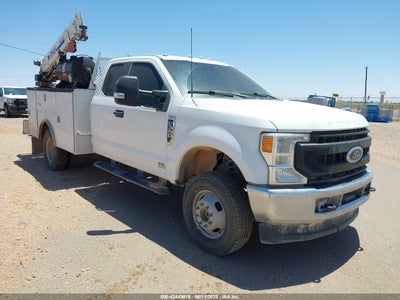 FORD F-350 CHASSIS 2022