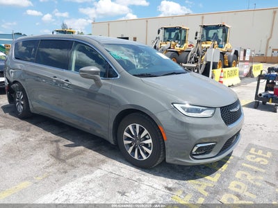 CHRYSLER PACIFICA HYBRID 2022