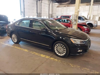 VOLKSWAGEN PASSAT 2017