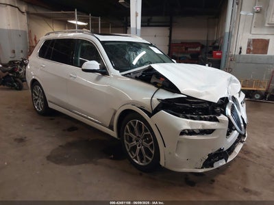 BMW X7 2025