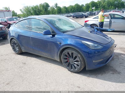 TESLA MODEL Y 2023