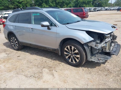 SUBARU OUTBACK 2015