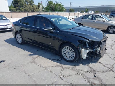 FORD FUSION HYBRID 2015