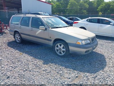 VOLVO V70 2000