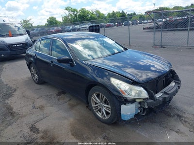 INFINITI G37 2012