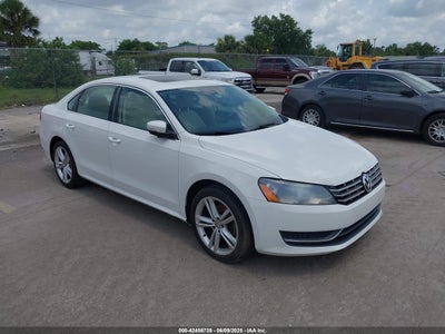 VOLKSWAGEN PASSAT 2014