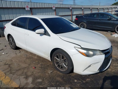 TOYOTA CAMRY 2016