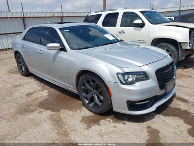 CHRYSLER 300 2022