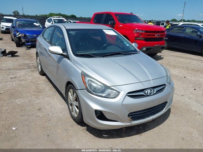 HYUNDAI ACCENT 2012