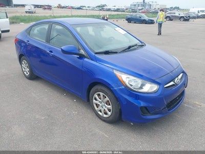 HYUNDAI ACCENT 2013