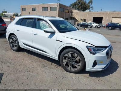 AUDI E-TRON 2021