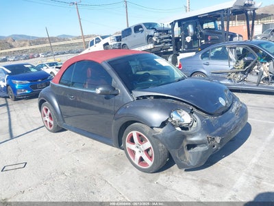 VOLKSWAGEN NEW BEETLE 2005