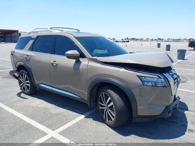 NISSAN PATHFINDER 2025