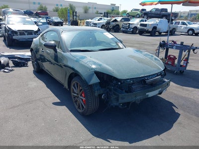 TOYOTA GR86 2025