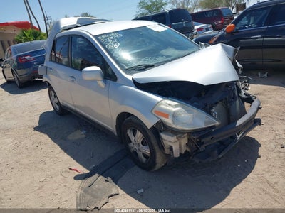 NISSAN VERSA 2011