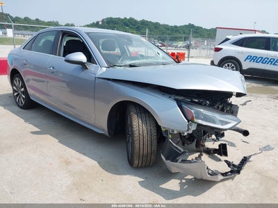 AUDI A4 2021
