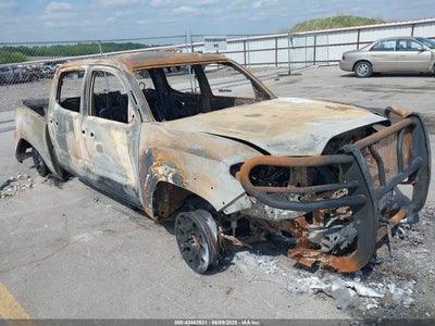 TOYOTA TACOMA 2019