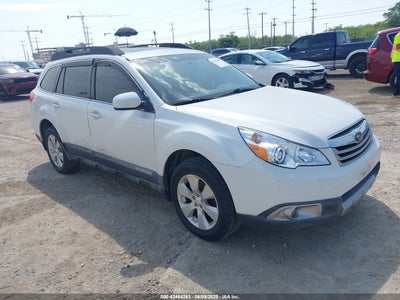 SUBARU OUTBACK 2011