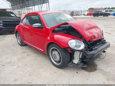 VOLKSWAGEN BEETLE 2012