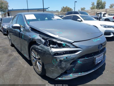 TOYOTA MIRAI 2022