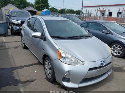 TOYOTA PRIUS C 2013