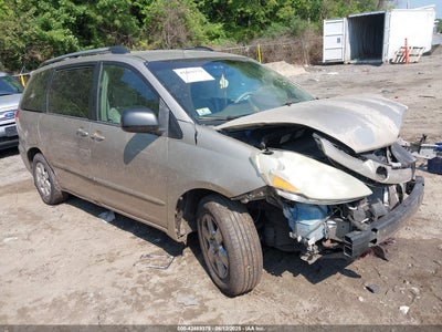 TOYOTA SIENNA CE 2006