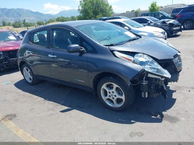 NISSAN LEAF 2013