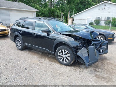 SUBARU OUTBACK 2023