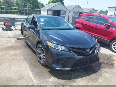 TOYOTA CAMRY 2019
