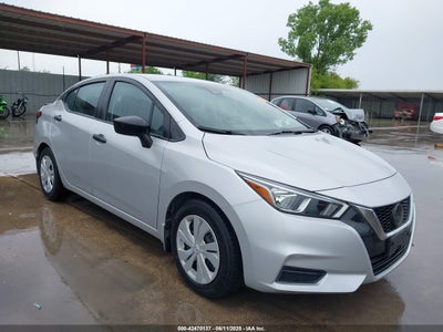 NISSAN VERSA 2020