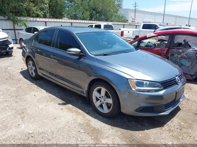 VOLKSWAGEN JETTA 2012