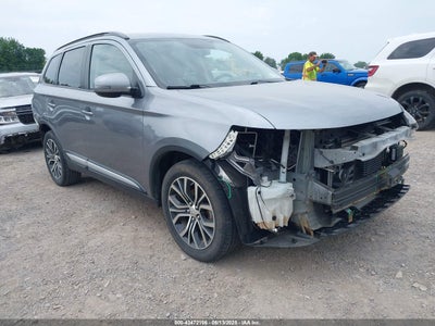 MITSUBISHI OUTLANDER 2016