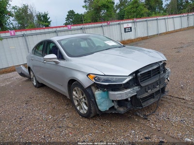 FORD FUSION HYBRID 2019