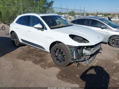 PORSCHE MACAN 2015