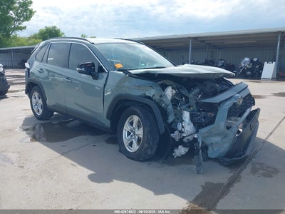 TOYOTA RAV4 2021