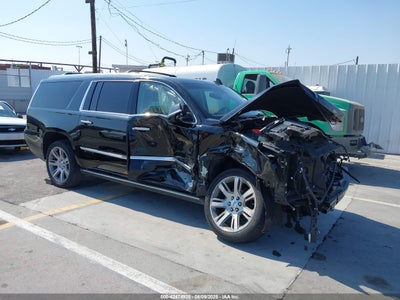 CADILLAC ESCALADE ESV 2017