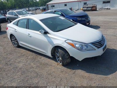 HYUNDAI AZERA 2015