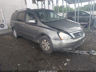 KIA SEDONA 2011