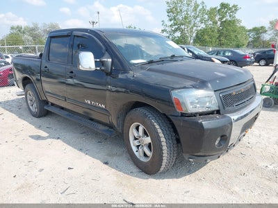 NISSAN TITAN 2011