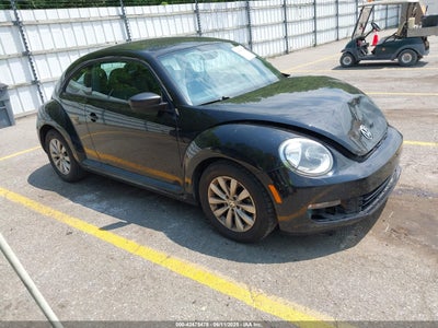 VOLKSWAGEN BEETLE 2014