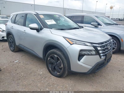 NISSAN ROGUE 2024