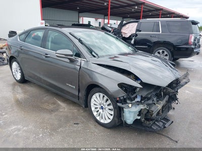 FORD FUSION HYBRID 2015